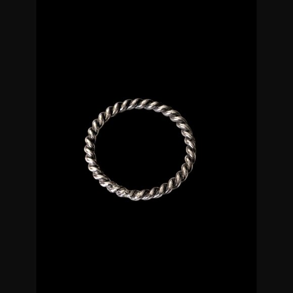 925 Sterling Silver Oxidized Twisted Size 9 Band Ring - Picture 6 of 8